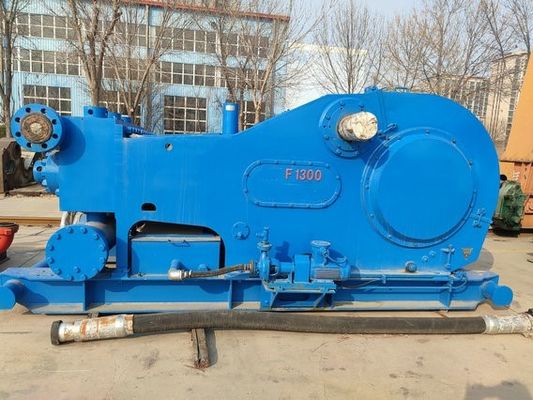 F1300 مضخة طين تعمل بالغاز سهلة الإصلاح 970 KW مضخات طين ذات ضغط عالي